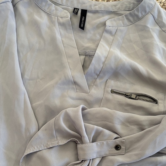 Women’s Blouses - Picture 16 of 16